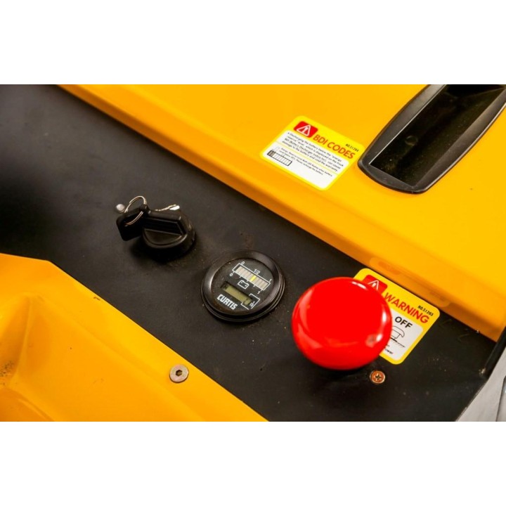 Wózek paletowy elektryczny z platformą ES 1.5T 5,5 M